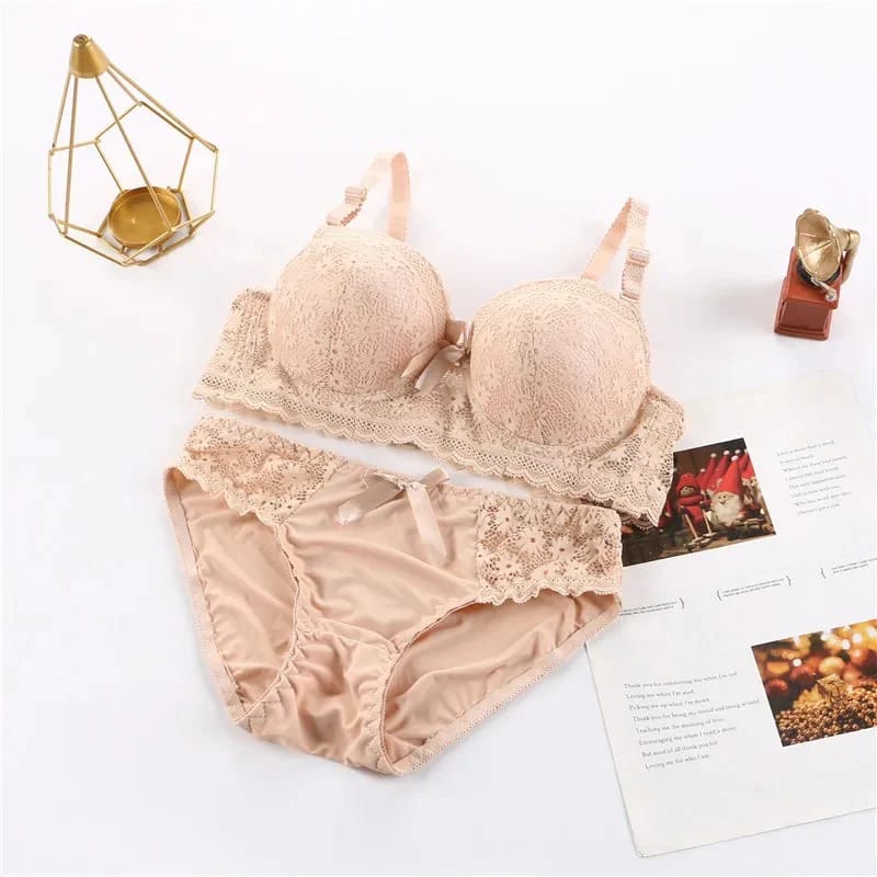 THIN PAD LIGHT PUSH UP BRA SET