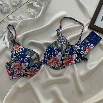 SPRING FLORAL WIRED LIGHT PUSH UP BRA